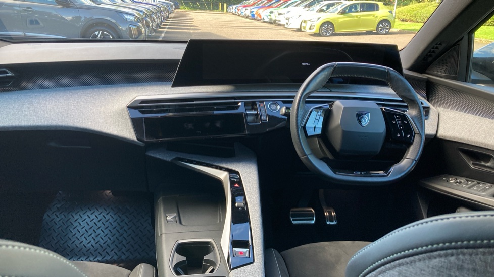 Peugeot 3008 1.2 Hybrid 136 GT 5dr e-DSC6 Petrol Estate - Image 10