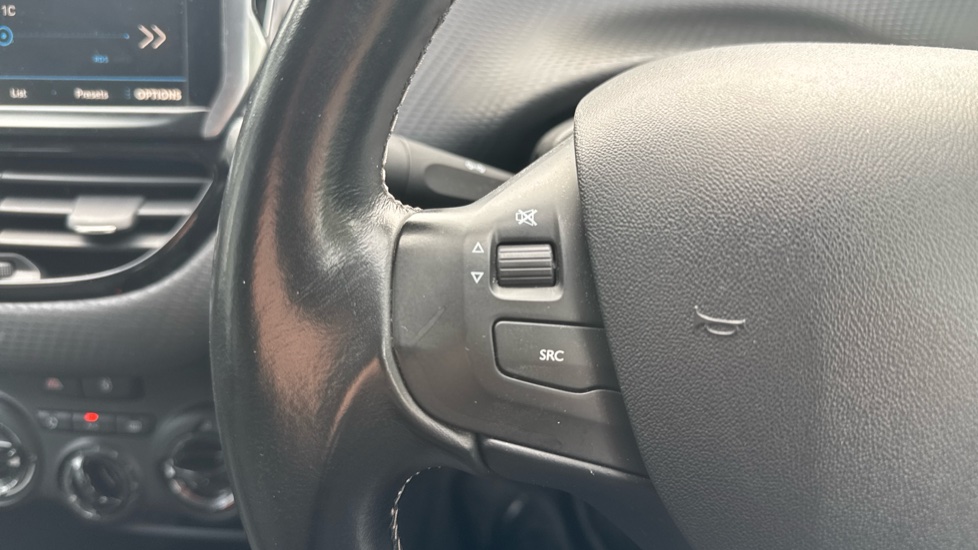Peugeot 208 1.2 PureTech 82 Allure 5dr Petrol Hatchback - Image 28