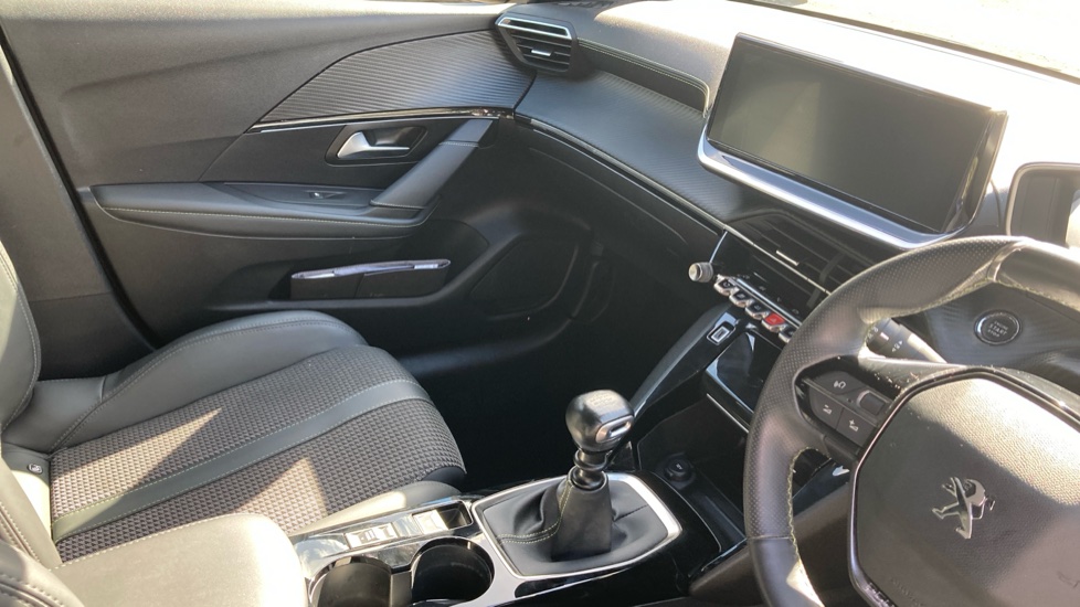 Peugeot 208 1.2 PureTech 100 GT 5dr Petrol Hatchback - Image 14
