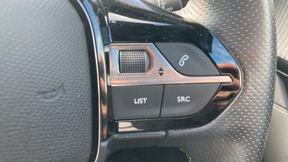 Peugeot 208 1.2 PureTech 100 GT 5dr Petrol Hatchback - Image 28