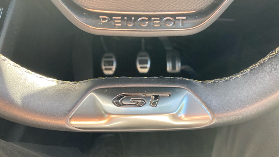 Peugeot 208 1.2 PureTech 100 GT 5dr Petrol Hatchback - Image 30