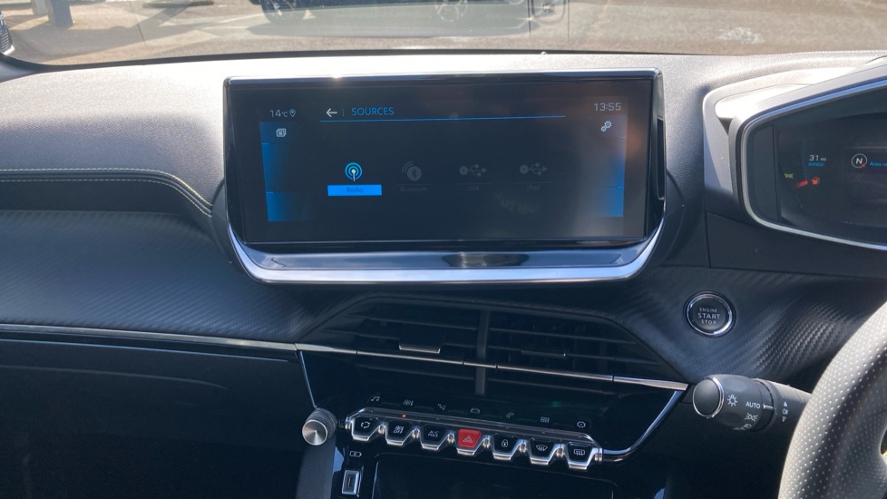 Peugeot 208 1.2 PureTech 100 GT 5dr Petrol Hatchback - Image 31