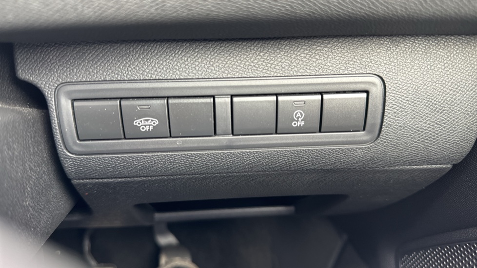 Peugeot 308 1.2 PureTech 130 GT Line 5dr Petrol Hatchback - Image 22