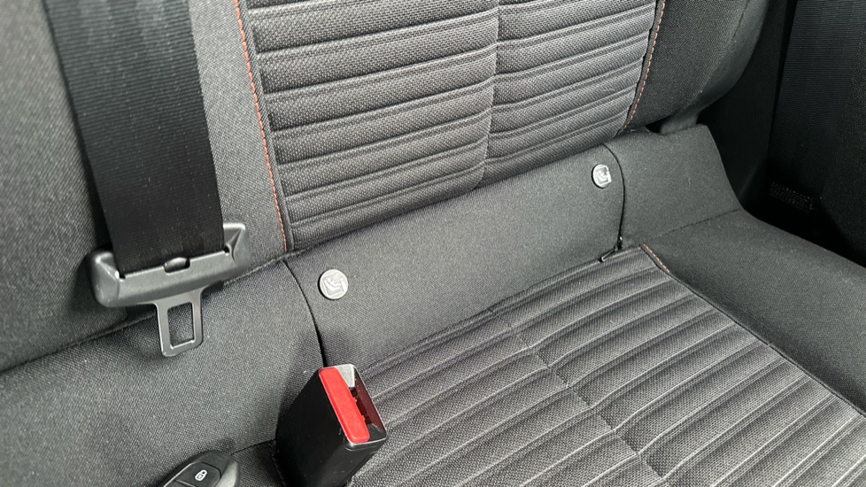 Peugeot 208 1.2 PureTech 100 Active Premium + 5dr Petrol Hatchback - Image 33