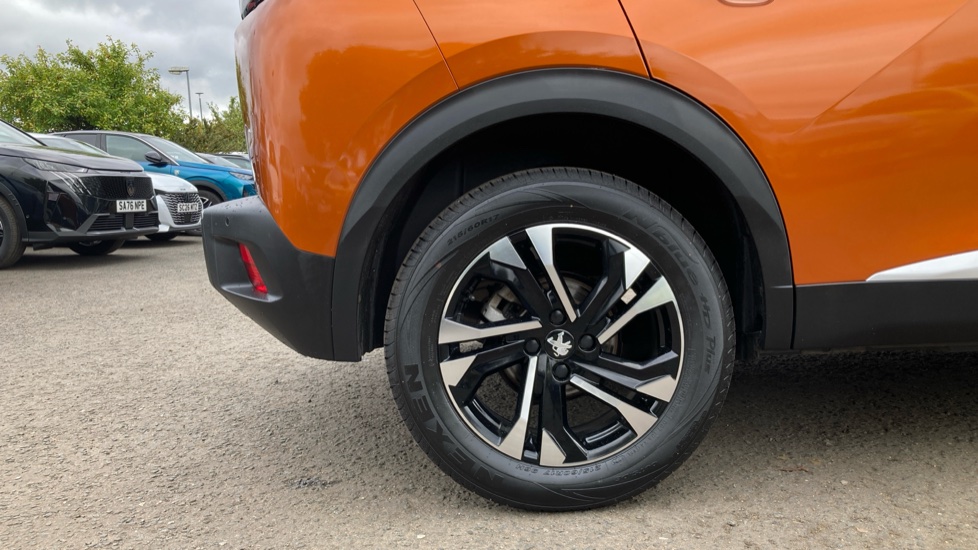 Peugeot 2008 1.2 PureTech Allure Premium+ 5dr Petrol Estate - Image 7