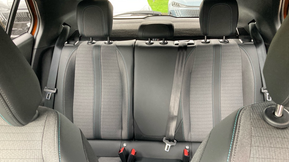 Peugeot 2008 1.2 PureTech Allure Premium+ 5dr Petrol Estate - Image 15