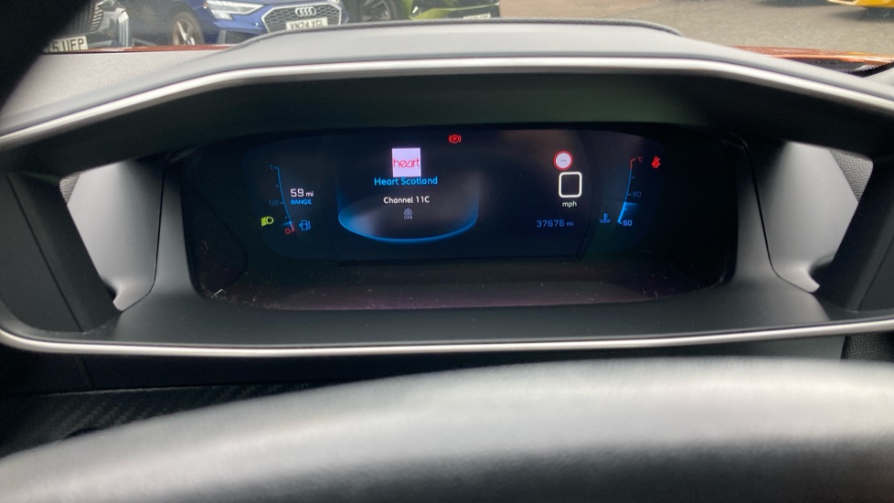 Peugeot 2008 1.2 PureTech Allure Premium+ 5dr Petrol Estate - Image 29