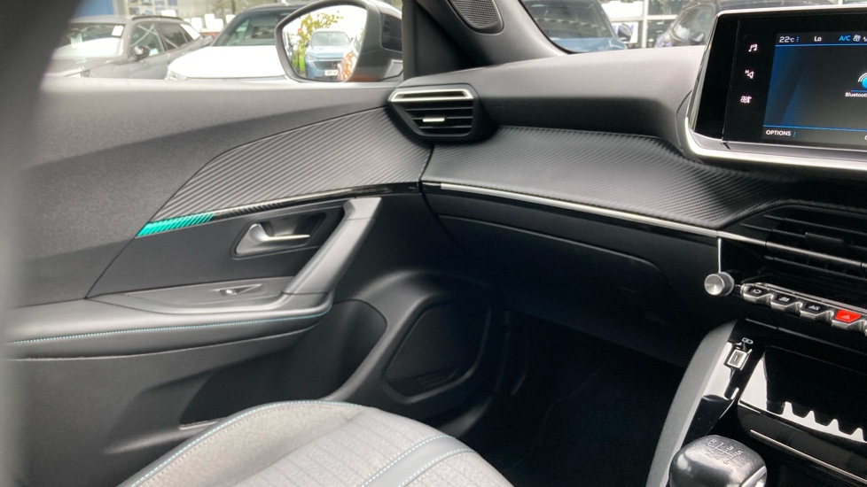 Peugeot 2008 1.2 PureTech Allure Premium+ 5dr Petrol Estate - Image 39