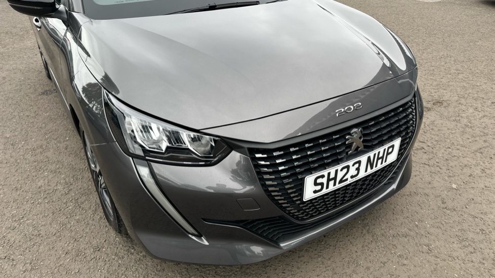 Peugeot 208 1.2 PureTech 100 Active Premium + 5dr Petrol Hatchback - Image 23