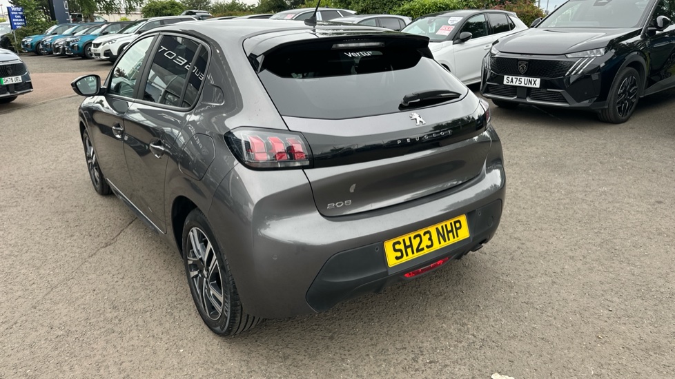 Peugeot 208 1.2 PureTech 100 Active Premium + 5dr Petrol Hatchback - Image 28