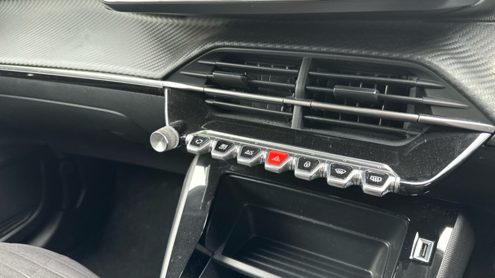 Peugeot 208 1.2 PureTech 100 Active Premium + 5dr Petrol Hatchback - Image 36