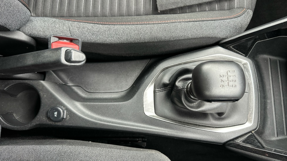 Peugeot 208 1.2 PureTech 100 Active Premium + 5dr Petrol Hatchback - Image 37