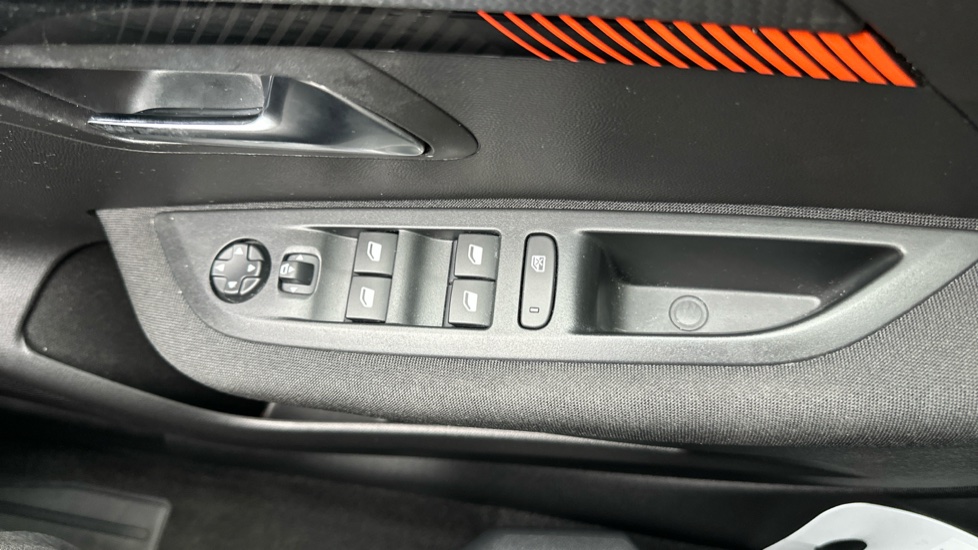 Peugeot 208 1.2 PureTech 100 Active Premium + 5dr Petrol Hatchback - Image 38