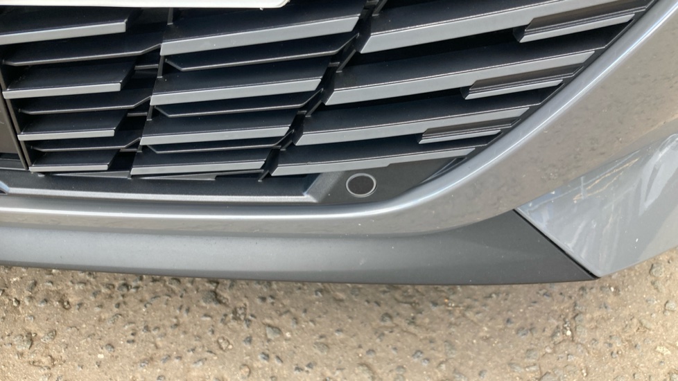 Peugeot 208 1.2 PureTech 100 Allure 5dr Petrol Hatchback - Image 27
