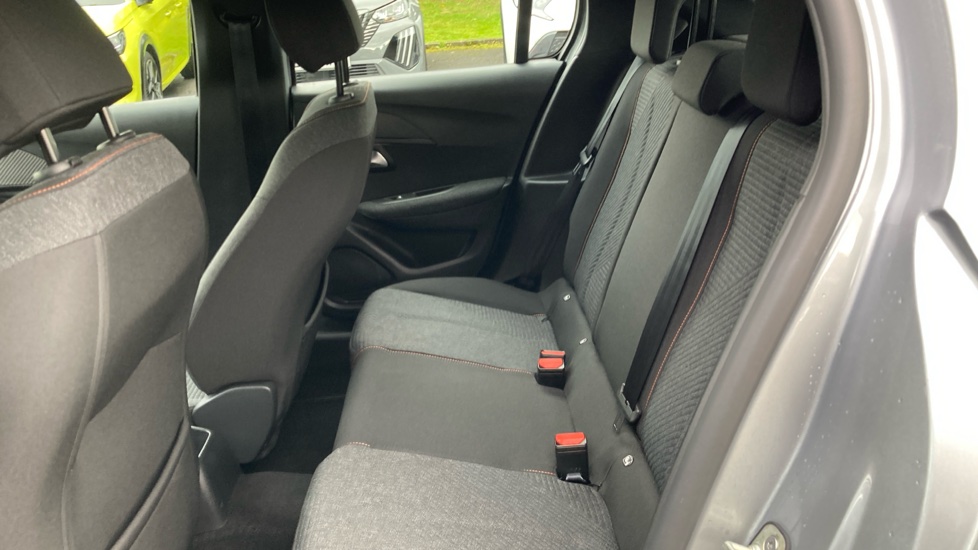 Peugeot 208 1.2 PureTech 100 Style 5dr Petrol Hatchback - Image 16