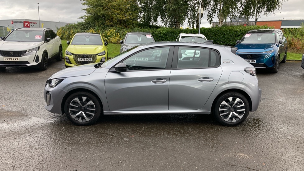 Peugeot 208 1.2 PureTech 100 Style 5dr Petrol Hatchback - Image 37