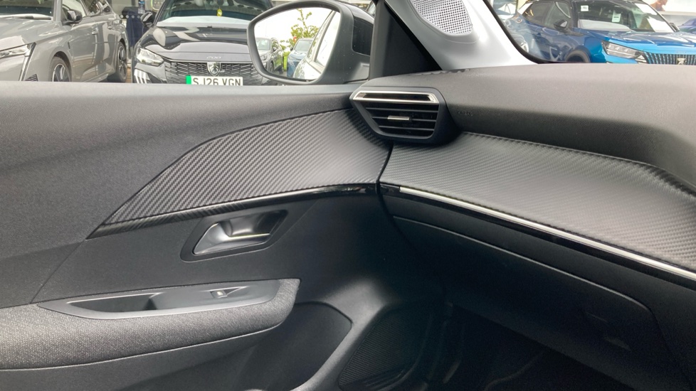 Peugeot 208 1.2 PureTech 100 Style 5dr Petrol Hatchback - Image 42