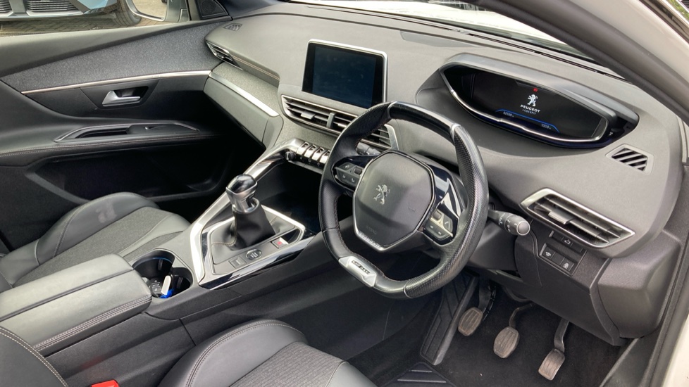 Peugeot 5008 1.2 PureTech GT Line Premium 5dr Petrol Estate - Image 11