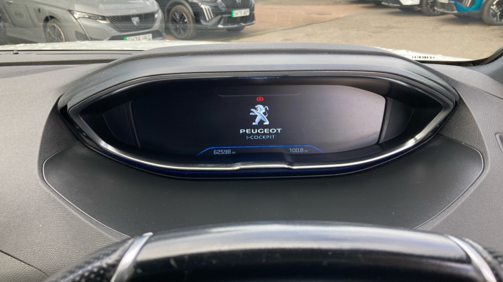 Peugeot 5008 1.2 PureTech GT Line Premium 5dr Petrol Estate - Image 18