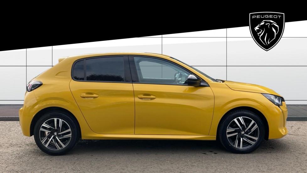 Peugeot 208 1.2 PureTech 100 Allure Premium + 5dr EAT8 Petrol Hatchback - Image 5