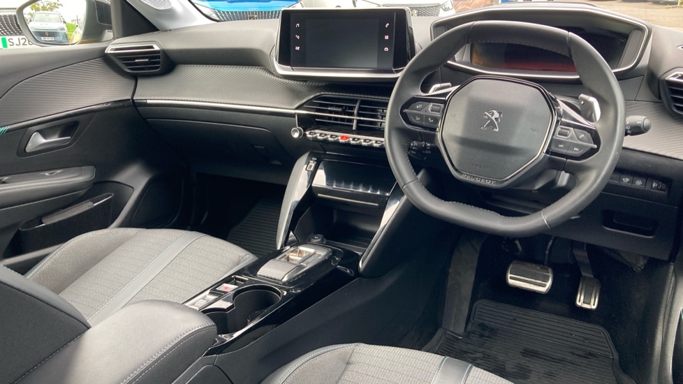 Peugeot 208 1.2 PureTech 100 Allure Premium + 5dr EAT8 Petrol Hatchback - Image 14