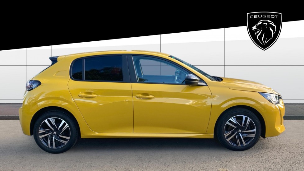 Peugeot 208 1.2 PureTech 100 Active Premium + 5dr Petrol Hatchback - Image 5