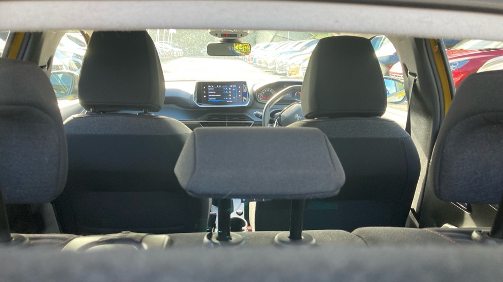 Peugeot 208 1.2 PureTech 100 Active Premium + 5dr Petrol Hatchback - Image 34