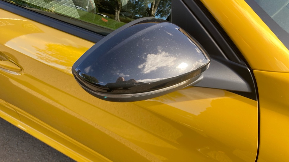 Peugeot 208 1.2 PureTech 100 Active Premium + 5dr Petrol Hatchback - Image 37