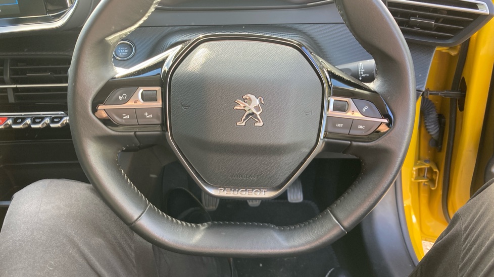 Peugeot 208 1.2 PureTech 100 Active Premium + 5dr Petrol Hatchback - Image 41