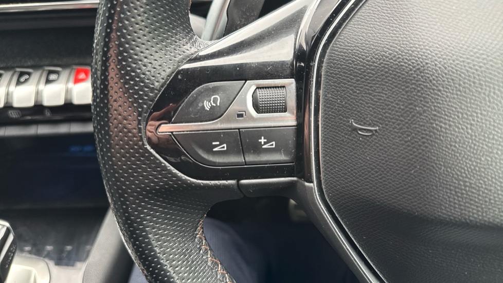 Peugeot 3008 1.5 BlueHDi GT Line 5dr EAT8 Diesel Estate - Image 28