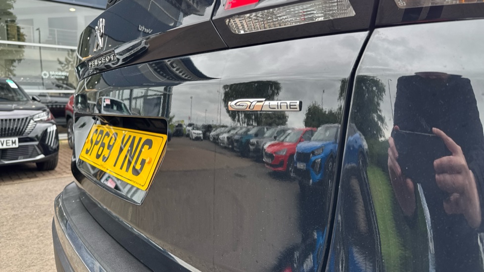 Peugeot 3008 1.5 BlueHDi GT Line 5dr EAT8 Diesel Estate - Image 44