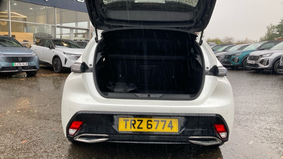 Peugeot 308 1.6 Plug-in Hybrid Allure Premium 5dr e-EAT8 Hatchback - Image 4