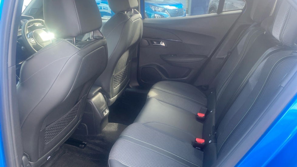 Peugeot 2008 100kW GT 50kWh 5dr Auto Electric Estate - Image 16