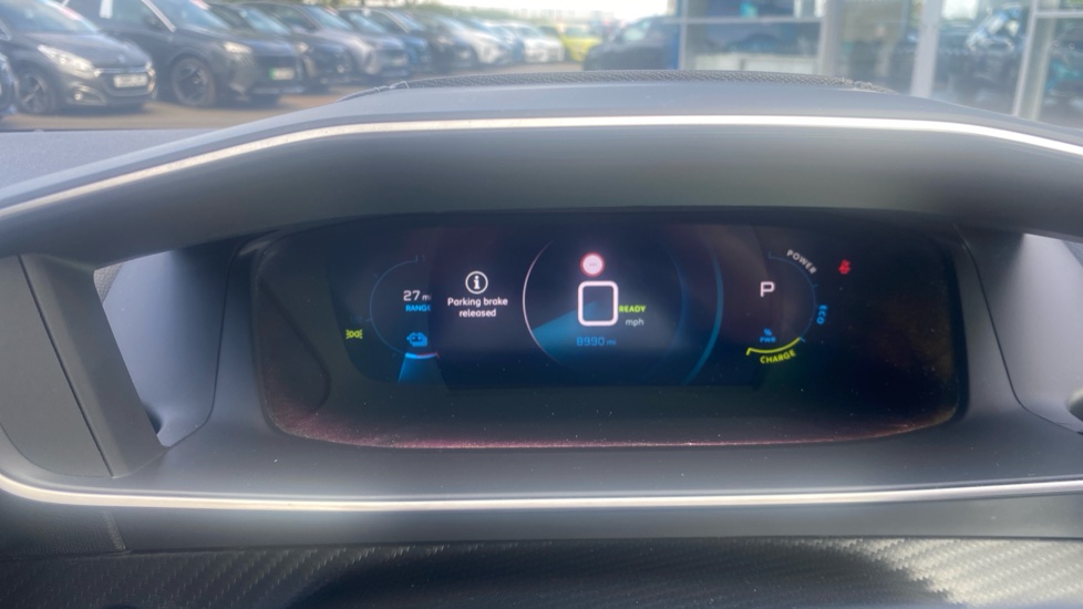 Peugeot 2008 100kW GT 50kWh 5dr Auto Electric Estate - Image 18