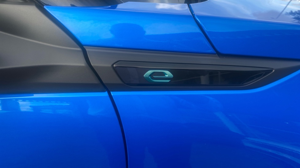 Peugeot 2008 100kW GT 50kWh 5dr Auto Electric Estate - Image 34