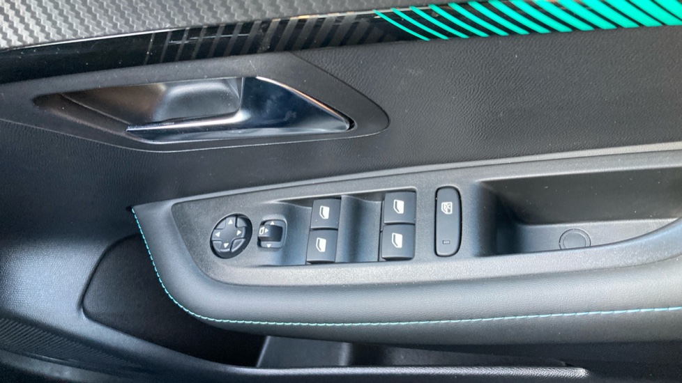 Peugeot 208 1.2 PureTech 100 Allure Premium + 5dr Petrol Hatchback - Image 39
