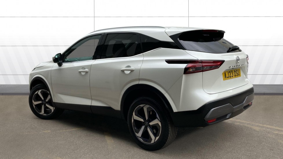 Nissan Qashqai 1.3 DiG-T MH 158 N-Connecta 5dr Xtronic Petrol Hatchback - Image 2