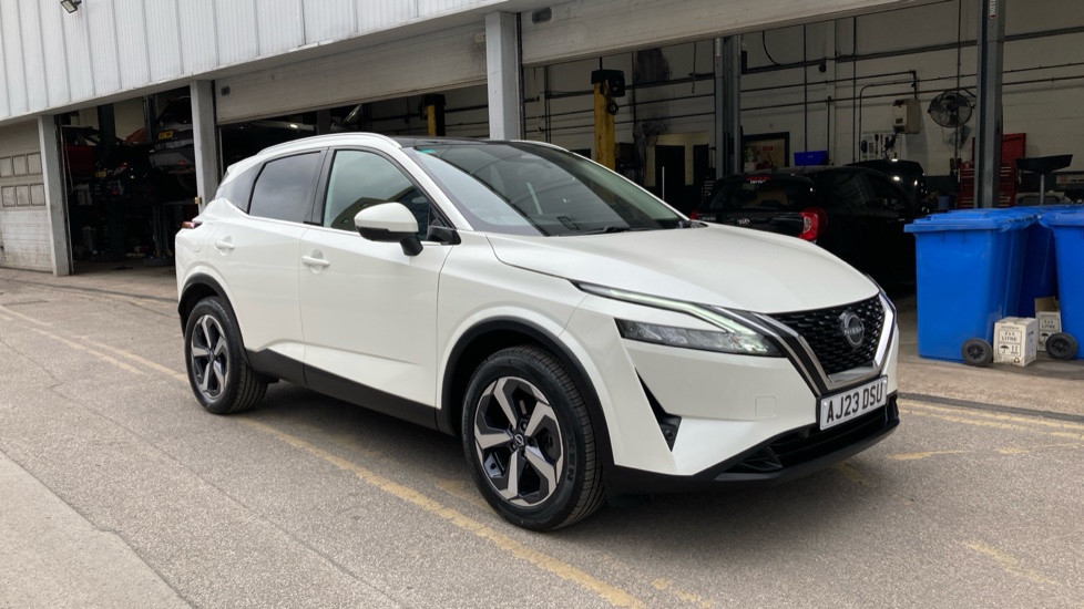 Nissan Qashqai 1.3 DiG-T MH 158 N-Connecta 5dr Xtronic Petrol Hatchback - Image 8
