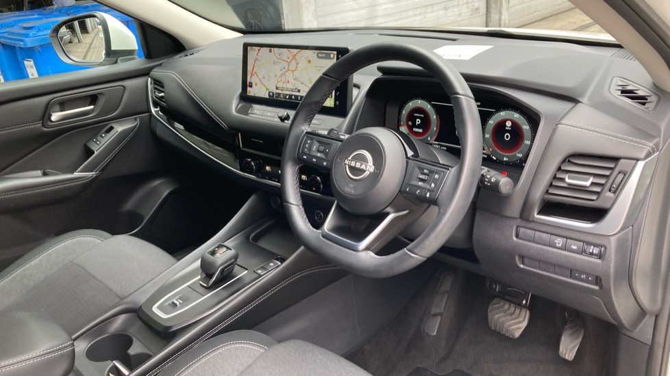 Nissan Qashqai 1.3 DiG-T MH 158 N-Connecta 5dr Xtronic Petrol Hatchback - Image 11
