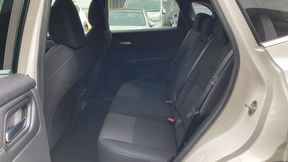 Nissan Qashqai 1.3 DiG-T MH 158 N-Connecta 5dr Xtronic Petrol Hatchback - Image 16