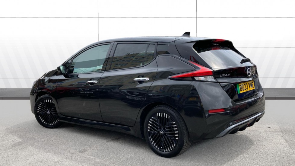 Nissan LEAF 110kW N-Connecta 39kWh 5dr Auto Electric Hatchback - Image 2