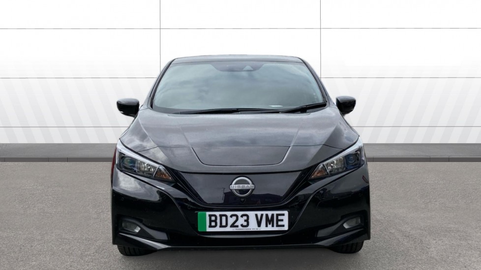Nissan LEAF 110kW N-Connecta 39kWh 5dr Auto Electric Hatchback - Image 3