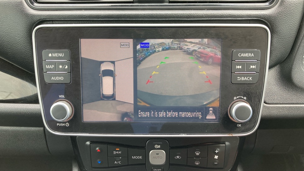 Nissan LEAF 110kW N-Connecta 39kWh 5dr Auto Electric Hatchback - Image 23