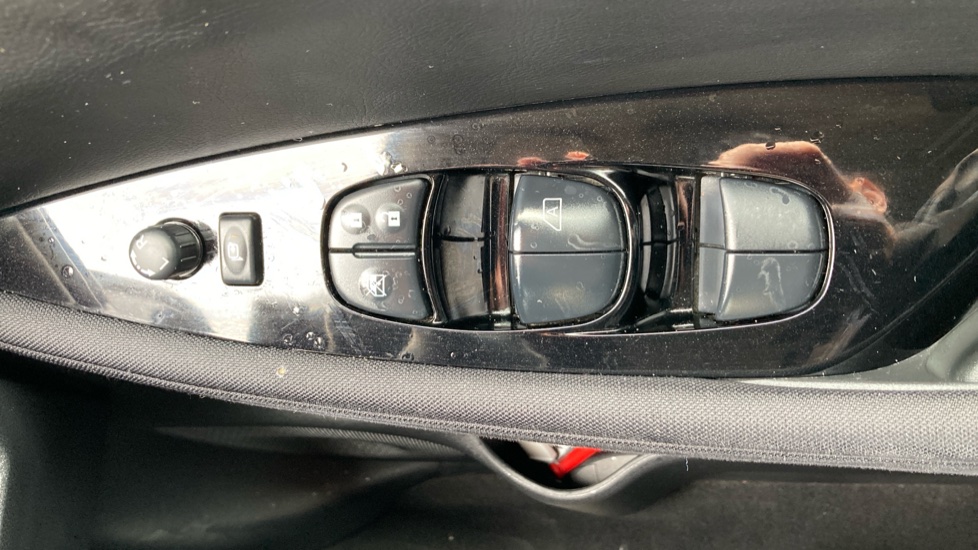Nissan LEAF 110kW N-Connecta 39kWh 5dr Auto Electric Hatchback - Image 29