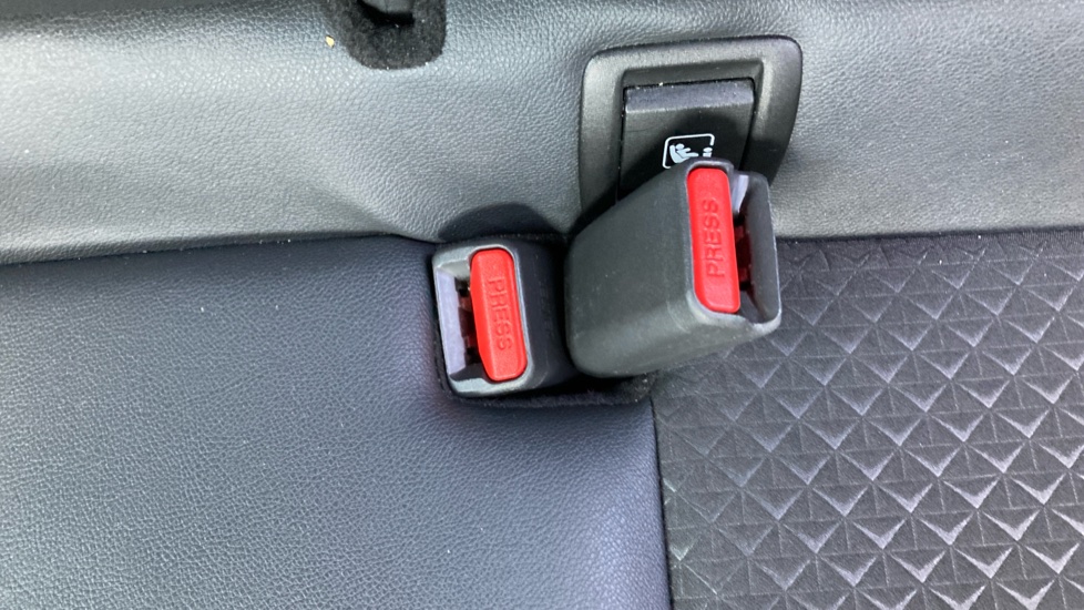 Nissan Juke 1.6 Hybrid N-Connecta 5dr Auto Hybrid Hatchback - Image 17