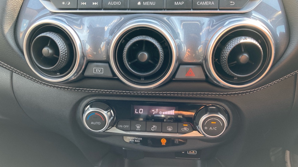 Nissan Juke 1.6 Hybrid N-Connecta 5dr Auto Hybrid Hatchback - Image 23