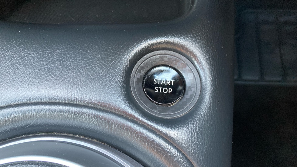 Nissan Juke 1.6 Hybrid N-Connecta 5dr Auto Hybrid Hatchback - Image 25