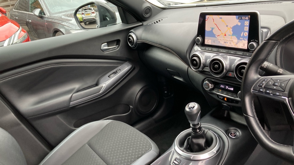 Nissan Juke 1.0 DiG-T 114 N-Connecta 5dr Petrol Hatchback - Image 14