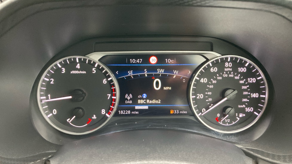 Nissan Juke 1.0 DiG-T 114 N-Connecta 5dr Petrol Hatchback - Image 18