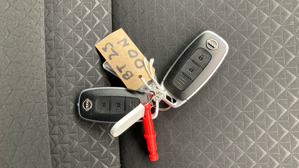 Nissan Juke 1.0 DiG-T 114 N-Connecta 5dr Petrol Hatchback - Image 20